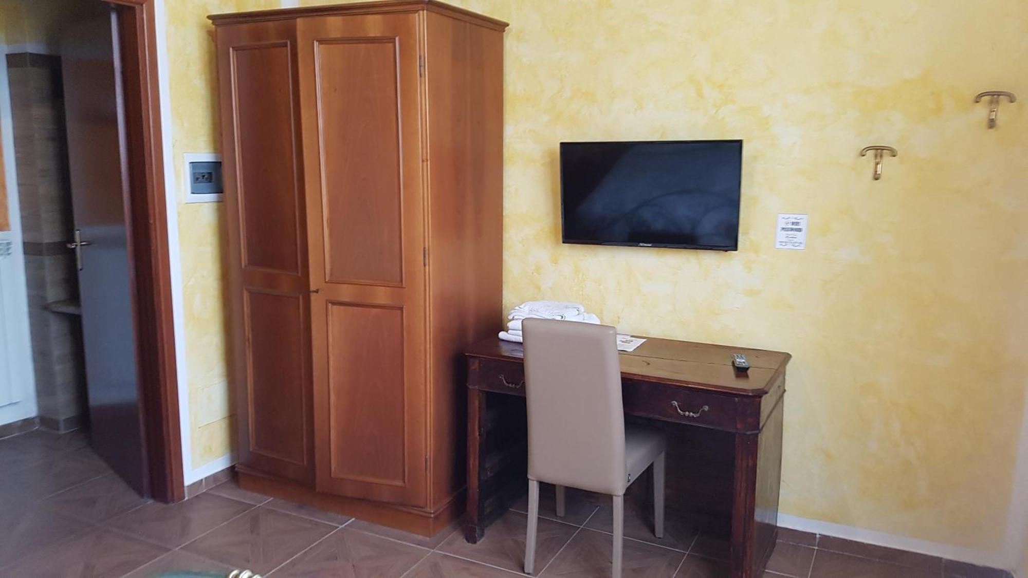 Agriturismo La Fornace Centro Ippico Como Zewnętrze zdjęcie